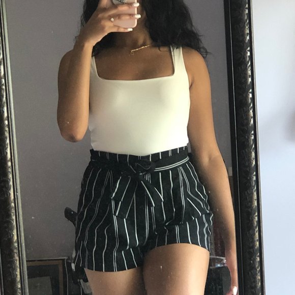 PrettyLittleThing Bodysuit - Picture 3 of 4